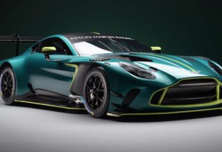 Aston Martin Yeni Yarış Aracı Vantage GT3’ü Tanıttı!