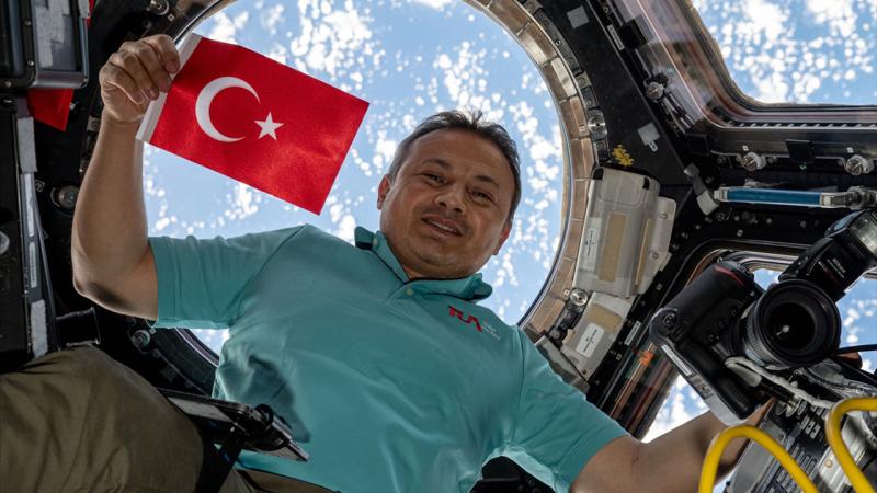 Türkiye’nin İlk Astronotu Alper Gezeravcı, ISS’den Dünya’ya Dönüş Yolculuğuna Başladı